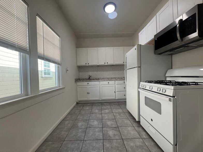 Building Photo - 3641 West St