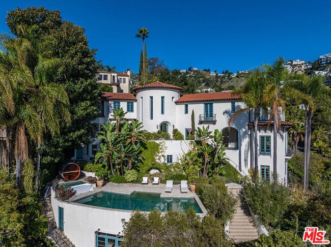 Building Photo - 8440 Harold Way