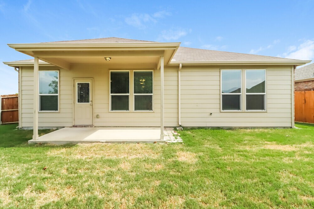 Building Photo - 368 Magma Dr