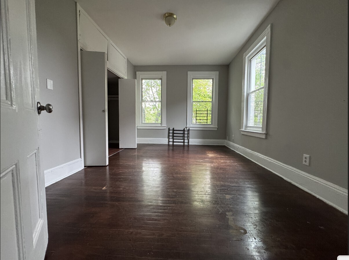 Unit 2 - 56 Gardner Ave