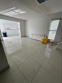 Building Photo - 700 SW 80th Terrace