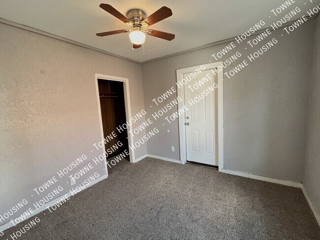 Building Photo - 114 Huetter Ave