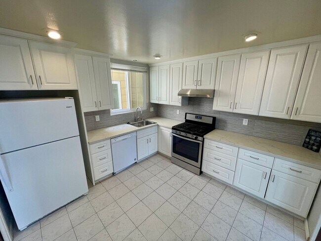 Building Photo - 538-540-540 36th Ave