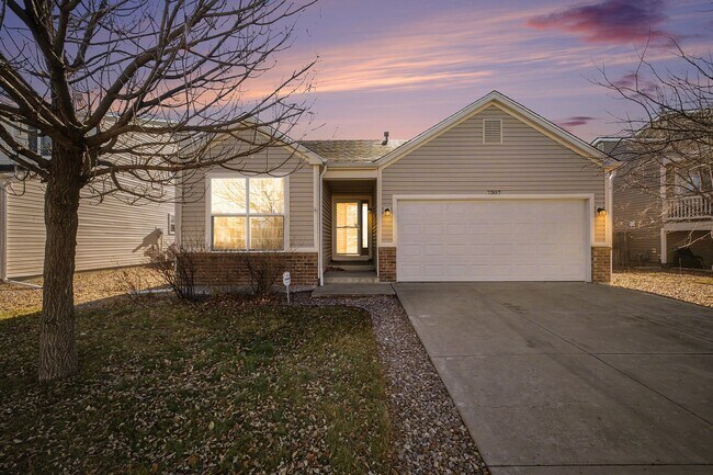 Building Photo - Freshly Updated 3-Bedroom Home Near Ft. Carson – Move-In Ready!