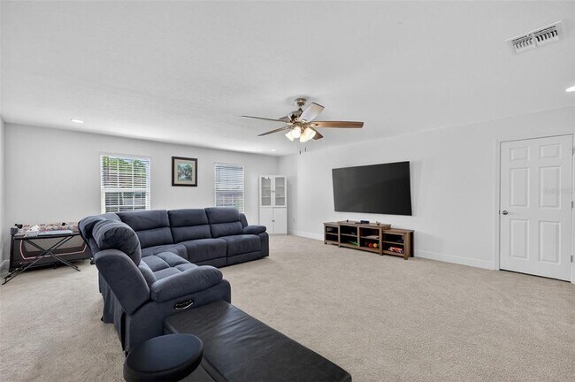 Building Photo - 6070 Sierra Crown St