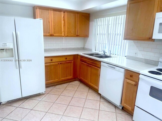 Building Photo - 13273 SW 110th Terrace