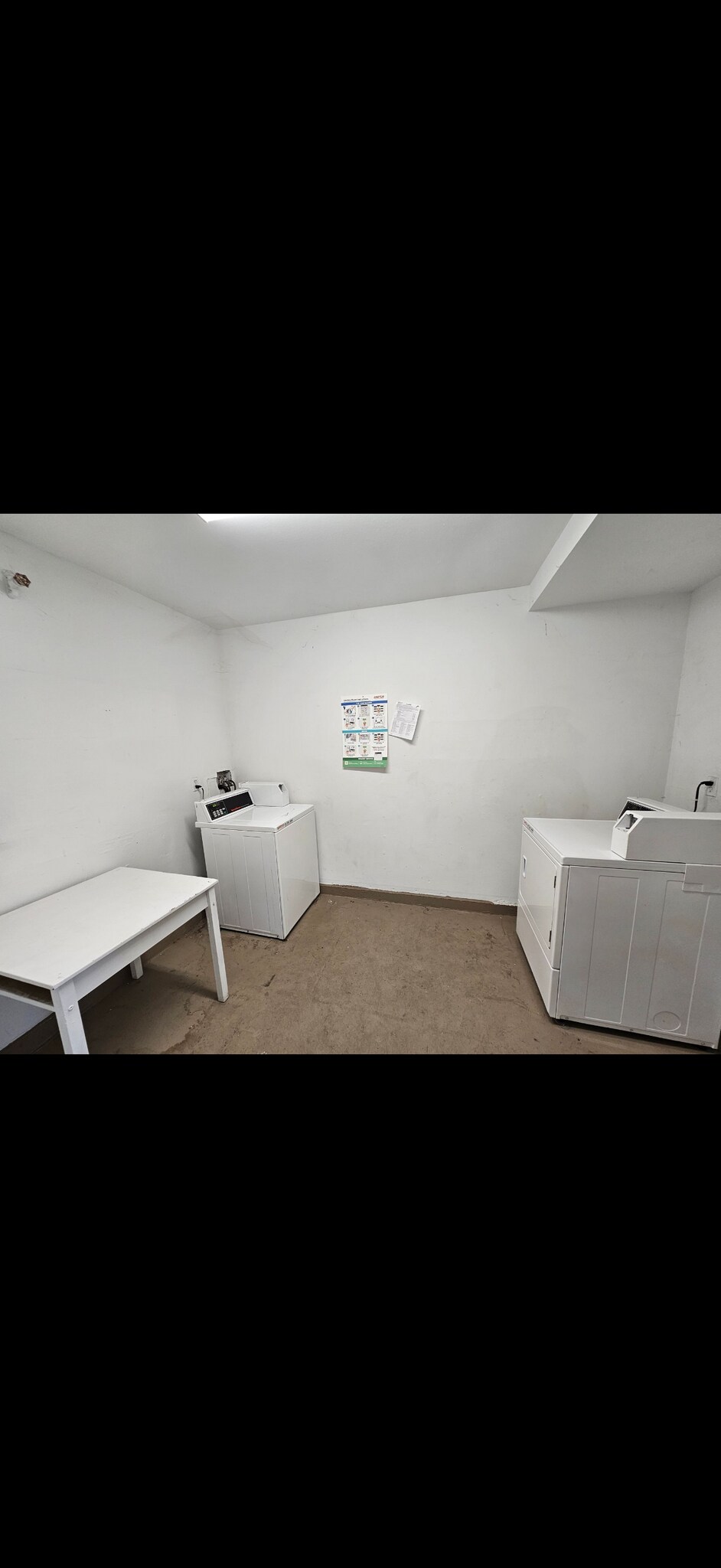 Building Photo - 118 Perou St