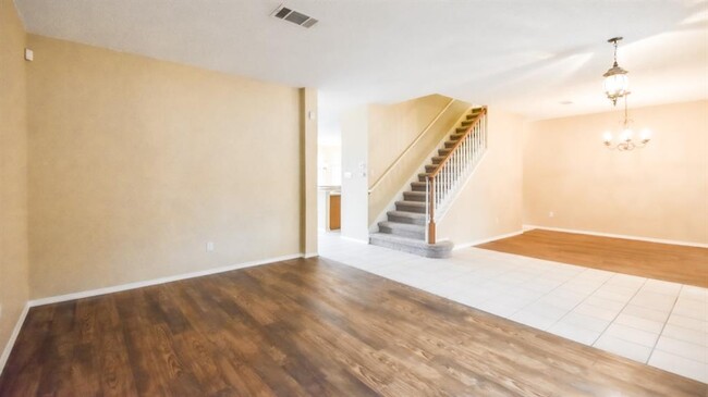 Building Photo - 1300 Crocus Cove