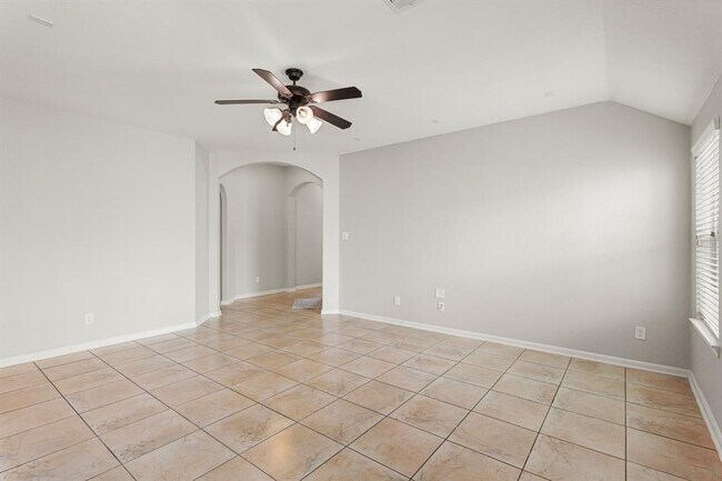 Building Photo - 13026 Davenport Hills Ln