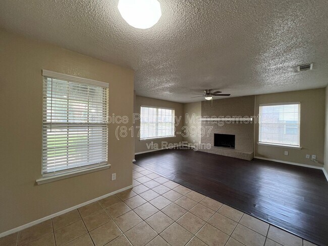 Building Photo - 7041 Crosstimbers Ln