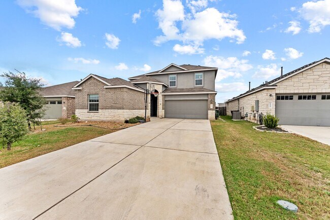 Primary Photo - 129 Escondido Cir