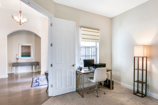 Building Photo - 17001 SW Sapri Way