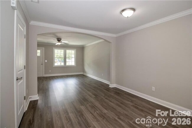 Building Photo - 3971 Newhall Dr NW
