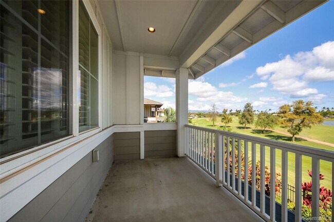 Building Photo - Golf Course View