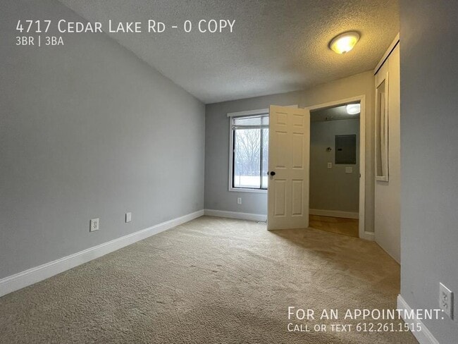 Building Photo - 4717 Cedar Lk Rd S
