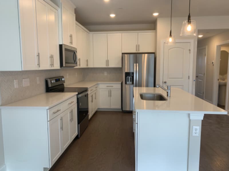 Building Photo - 204 Douglas Bend Rd