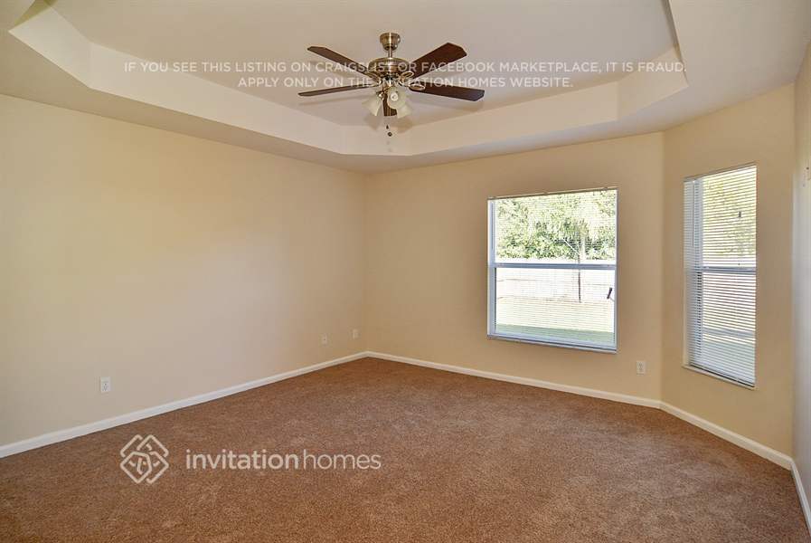 Building Photo - 2317 SW Fern Cir