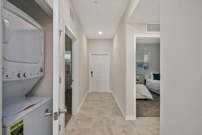 Building Photo - 3120 Paradox Cir