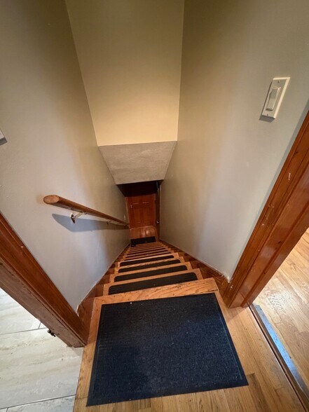 Building Photo - 33 Lafayette St