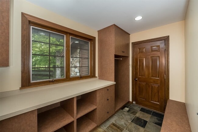 Building Photo - 2731 Christy Ave