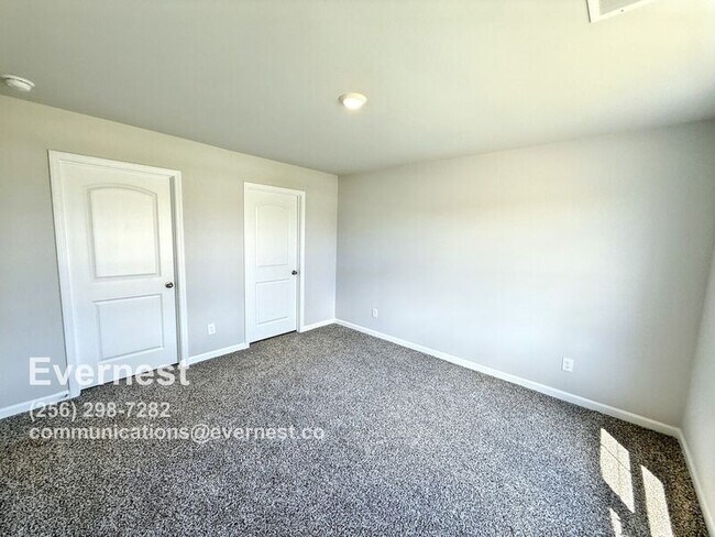 Building Photo - 18864 Wicklow Cir