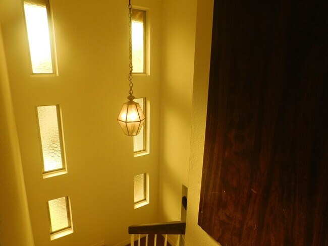 Building Photo - 4821 King Cir