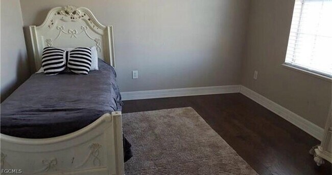 Building Photo - 122 Grant Blvd