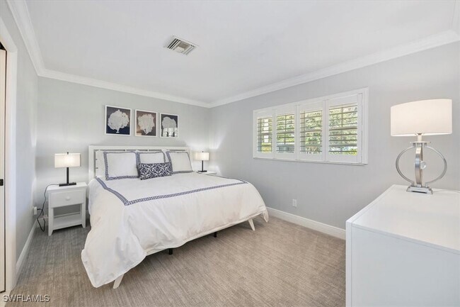 Building Photo - 1236 13th Ave N