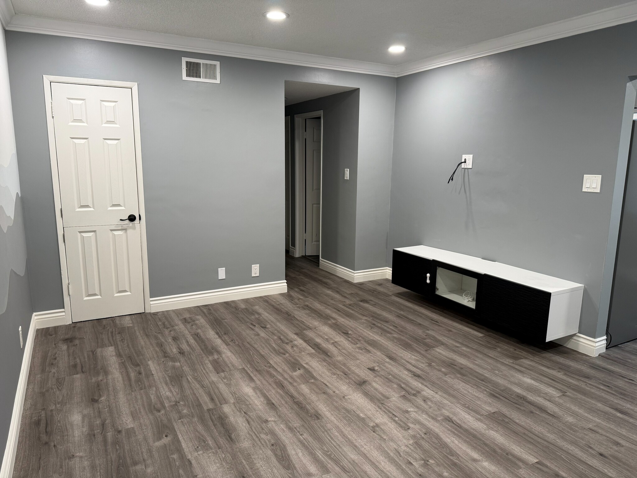 Building Photo - 2712 Via Paseo