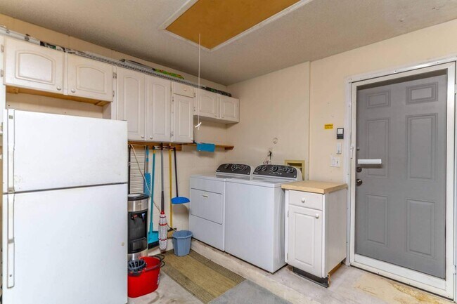 Building Photo - 2616 Montego Bay Blvd