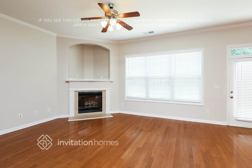 Building Photo - 195 Green Bridge Ct SE