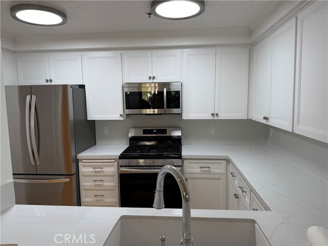 Building Photo - 950 Cagney Ln