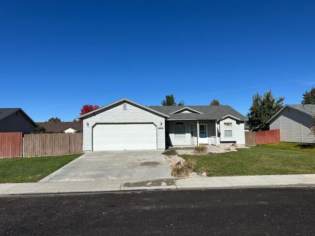 Primary Photo - 2424 E Ohio Ave