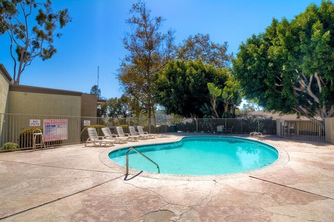 Building Photo - Gated Community - Ready To Go