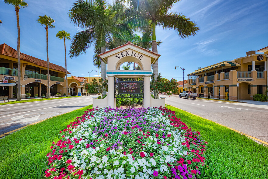 Historic Venice Island - 748 Ravello Blvd