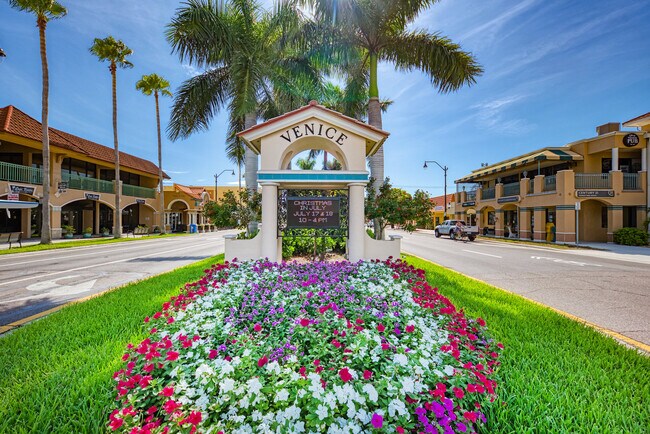 Historic Venice Island - 748 Ravello Blvd