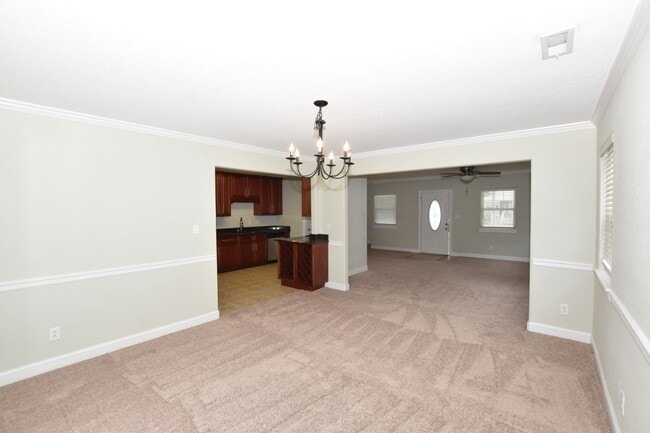 Building Photo - 4923 Krick St