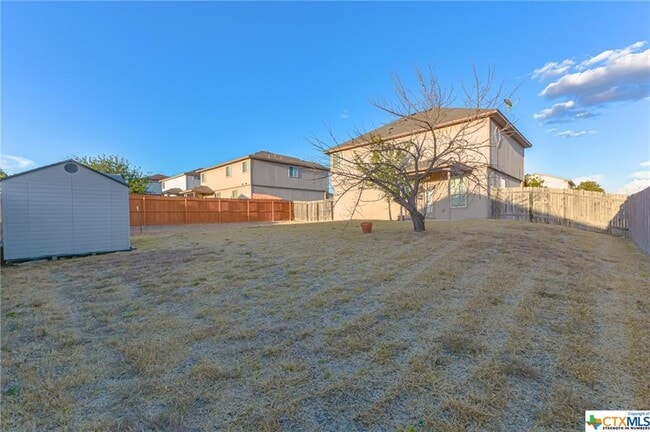 Building Photo - 2103 Ryan Dr