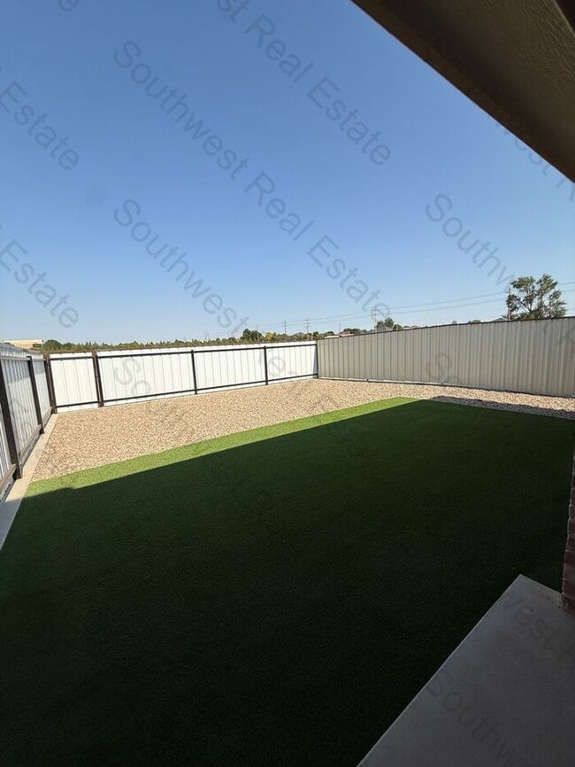 Building Photo - Brand new 2 bedroom 2 bath duplex
