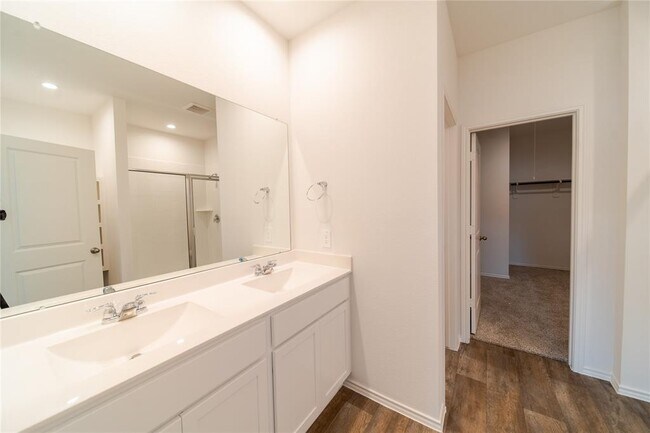Building Photo - 30831 Khepri Ct