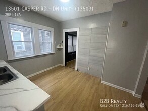 Building Photo - Spacious Two-Bedroom Unit in a Charming Mu...