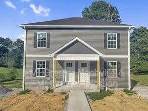 Building Photo - 826 Old Charlotte Rd