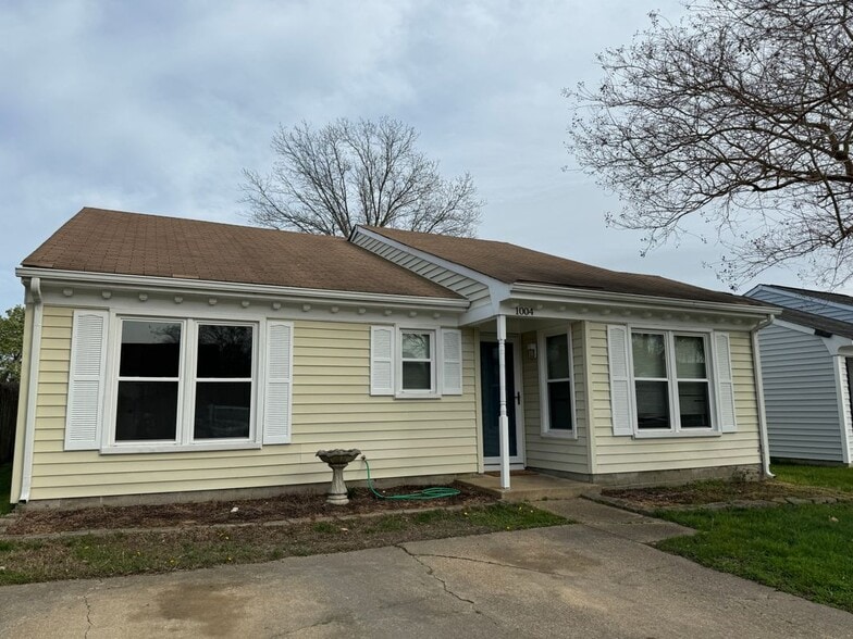 Building Photo - 1004 Culver Ln