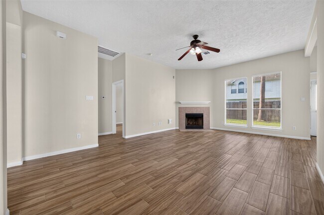 Building Photo - 1706 Teal Run Pl Dr