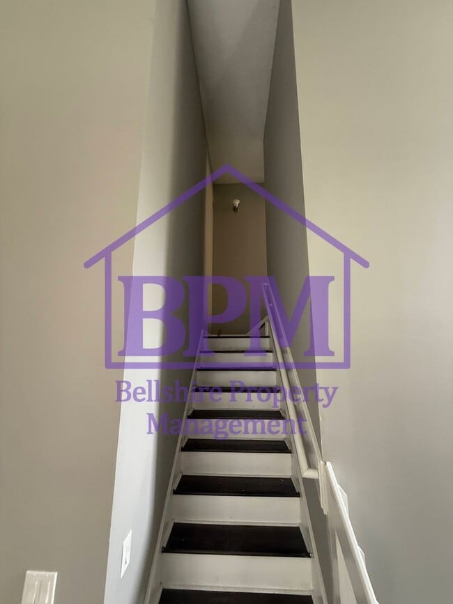 Building Photo - Freshly Updated 3 Bed, 2 Bath Home in Smyr...