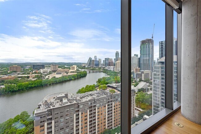 Building Photo - 44 East Ave