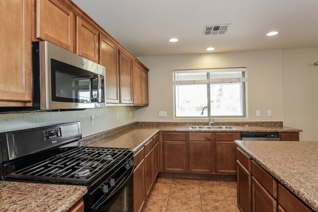 Building Photo - 960 N 168th Dr