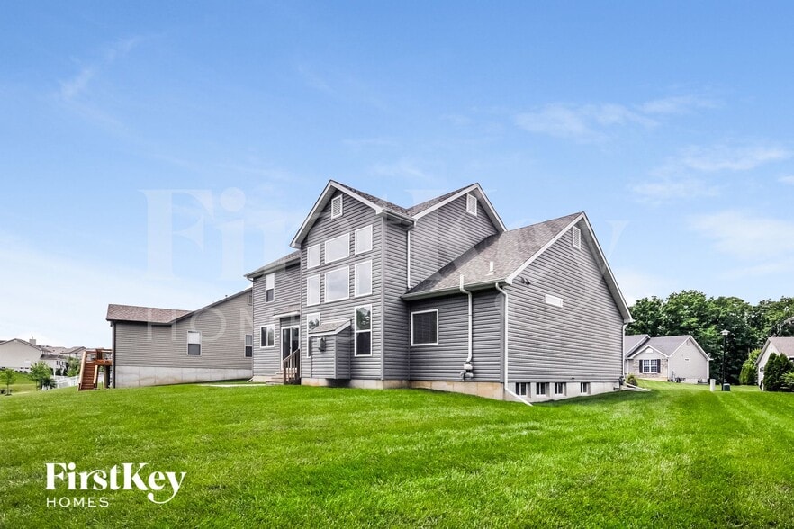 Building Photo - 246 Lonepine Dr