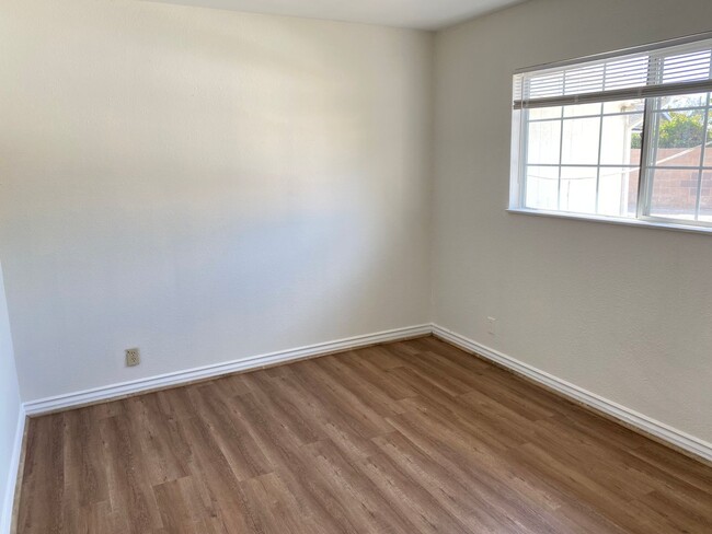 Building Photo - 16131 Nassau Ln