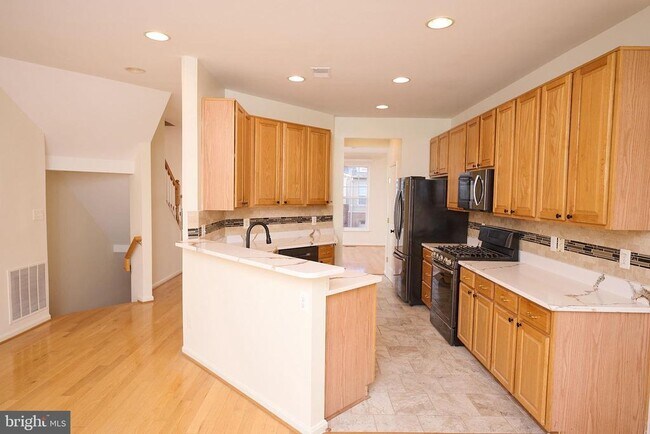 Building Photo - 43259 Sunderleigh Square